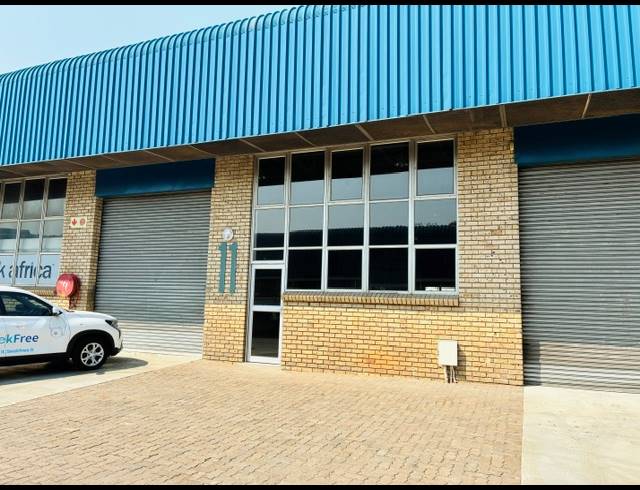 216M² WAREHOUSE TO LET IN GLEN ANIL